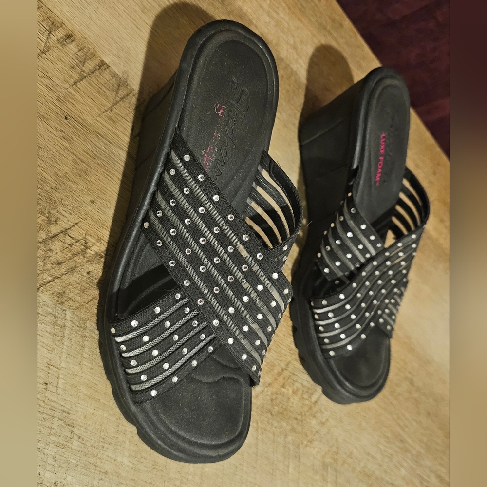Skechers Black Luxe Foam Wedge Sandals